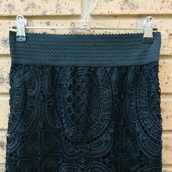 NOW Size 8 Tiered Layered Black Lace Skirt Casual Dressy - Picture 2 of 7